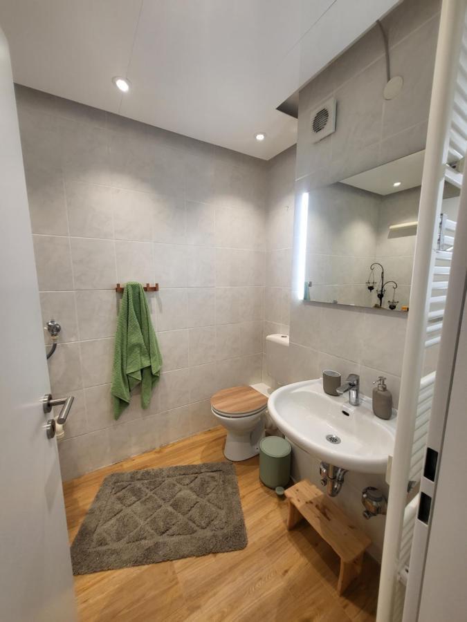 Ferienwohnung Am Seepark ไฟรบวร์กอิมไบรส์เกา ภายนอก รูปภาพ